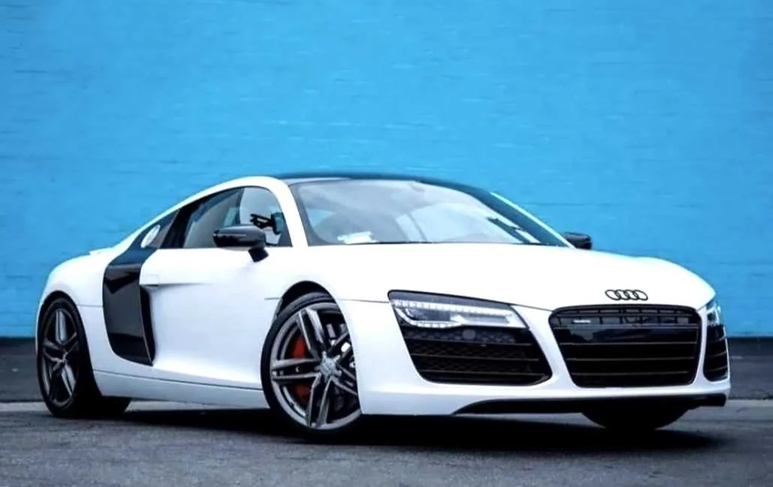 Audi R8 V10 Coupé Año por confirmar representative rental image