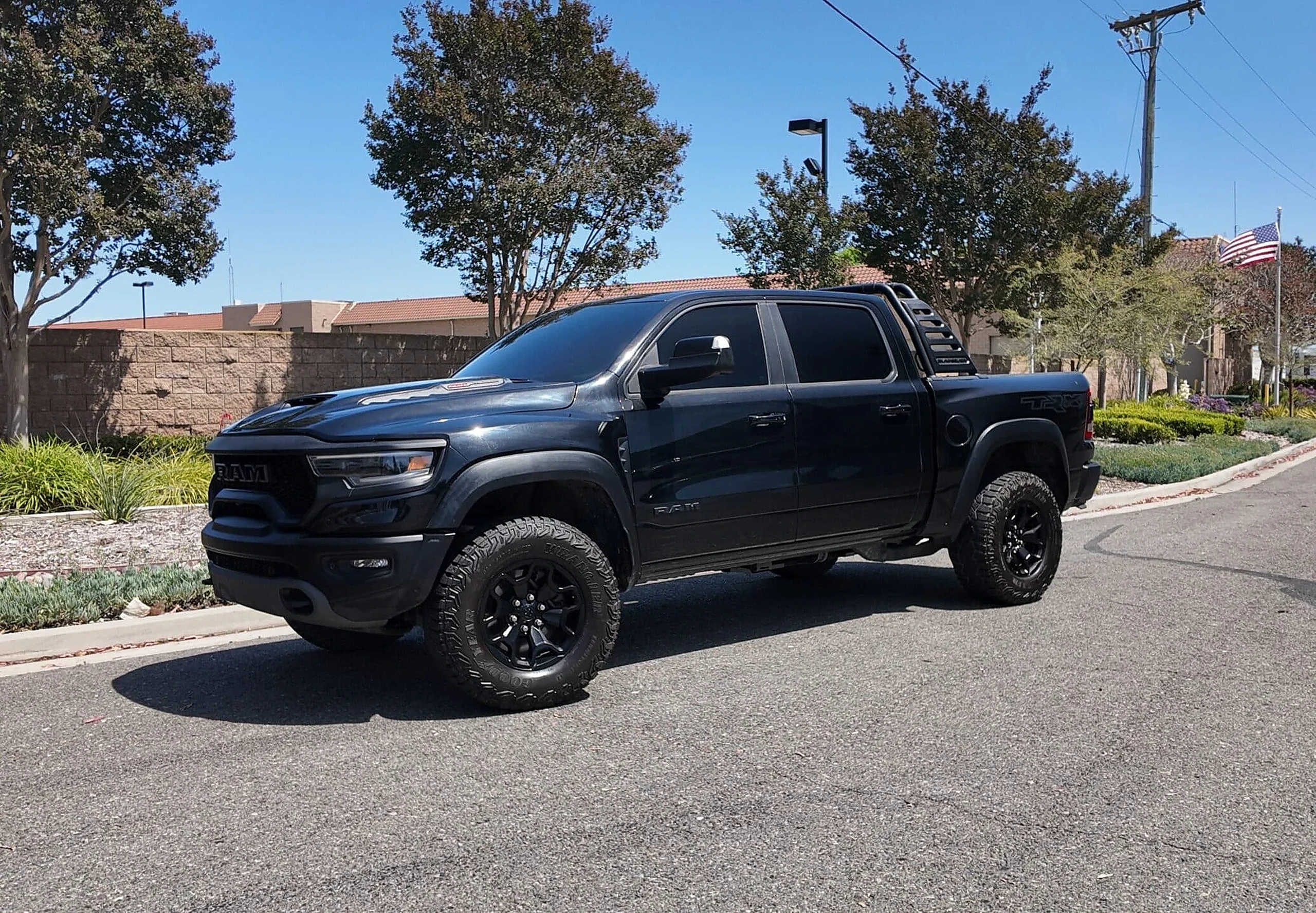 Ram 1500 TRX Año por confirmar representative rental image