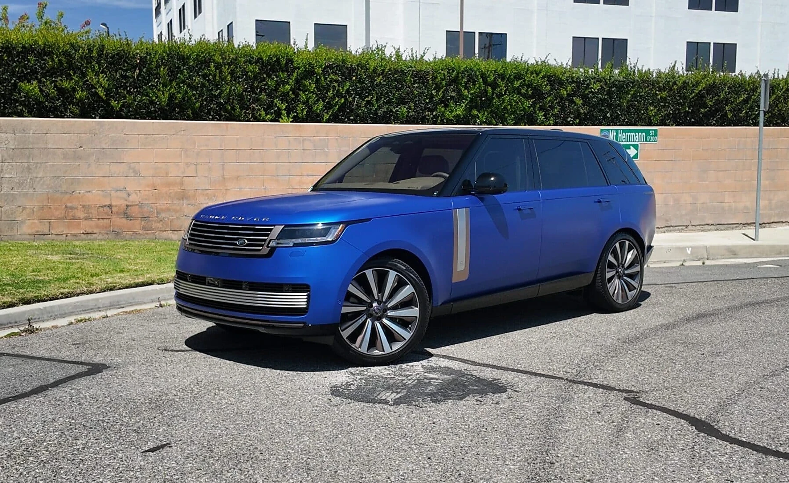 Range Rover SV Año por confirmar representative rental image